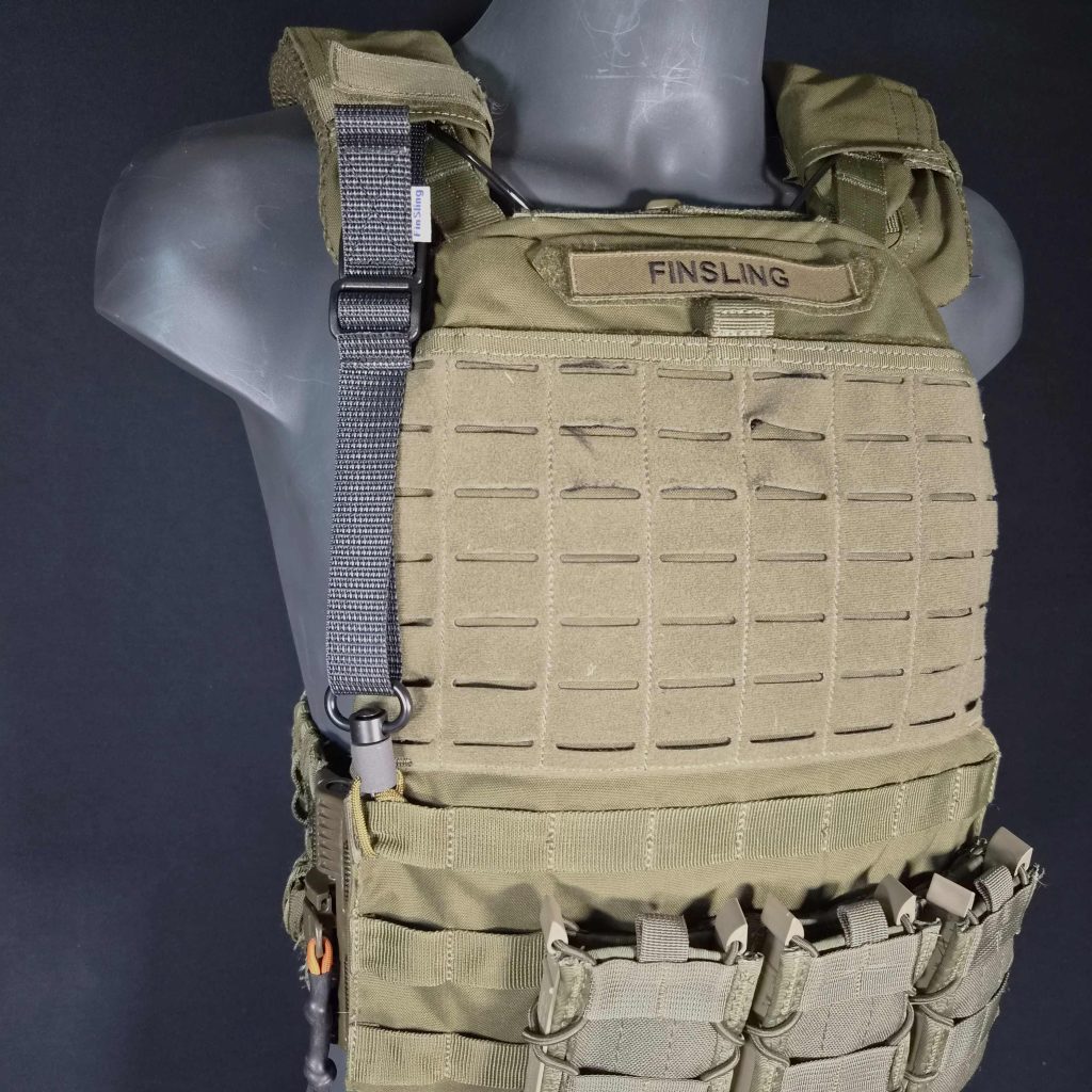 Plate Carrier Sling is a single point sling to be attached to plate carrier.